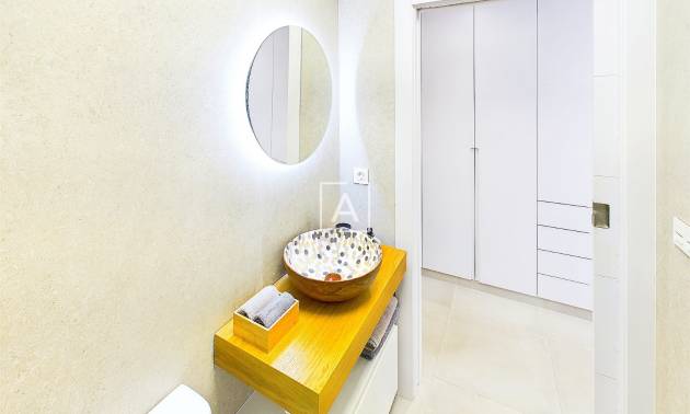 Sale - Apartment - Lo Pagan