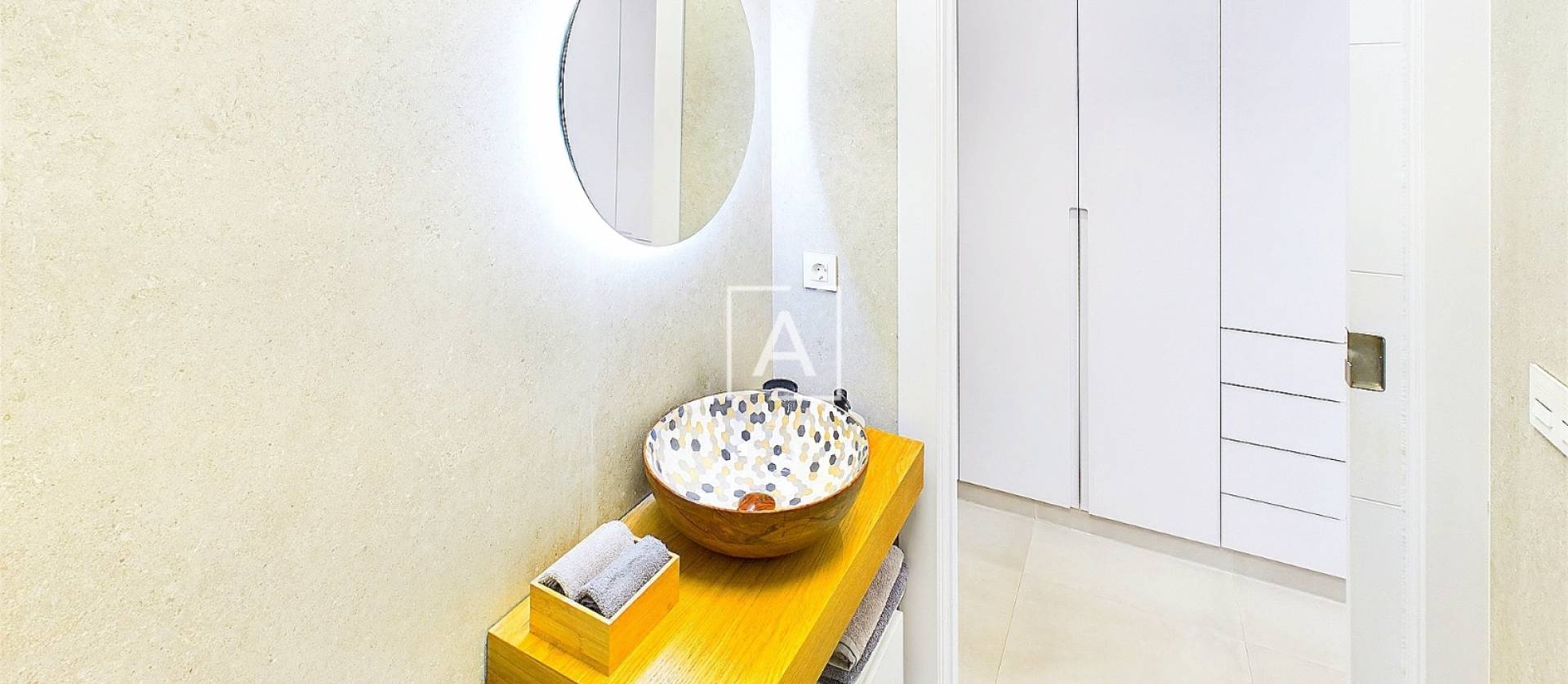 Sale - Apartment - Lo Pagan