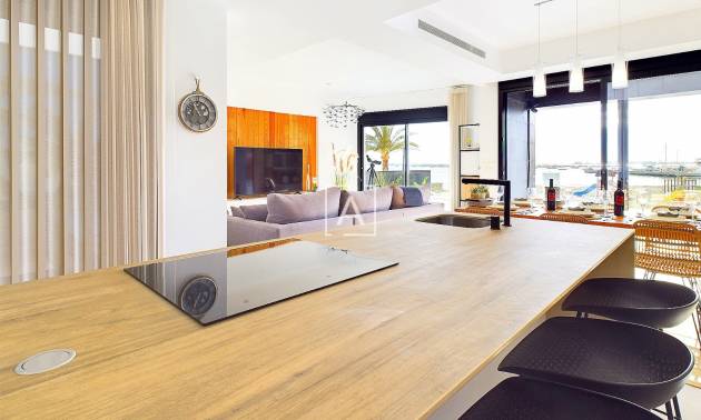 Sale - Apartment - Lo Pagan