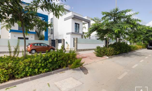 Revente - Villa - Orihuela Costa