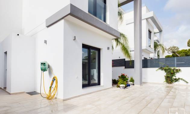 Revente - Villa - Orihuela Costa