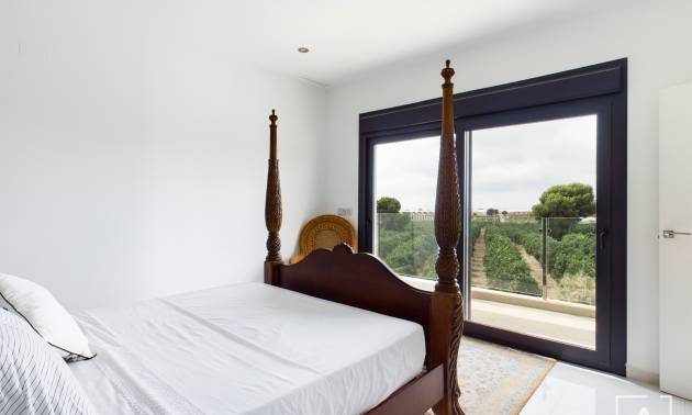 Revente - Villa - Orihuela Costa