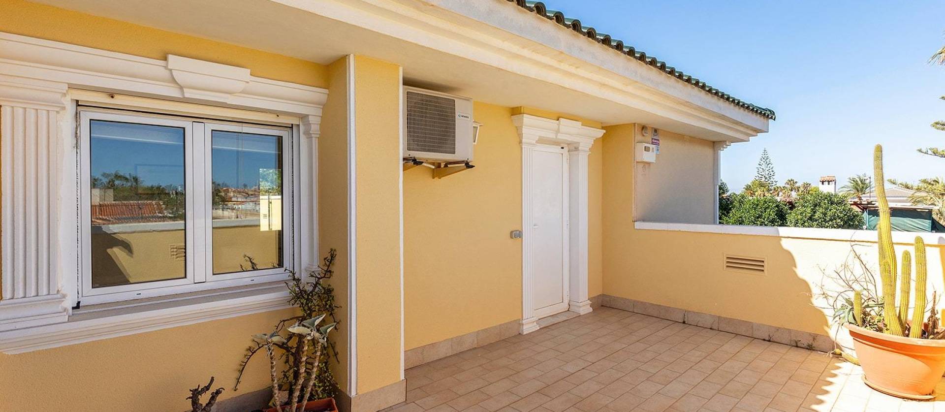 Sale - Villa - Torrevieja - Torreta Florida