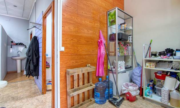 Sale - commercial property - Torrevieja - La Mata