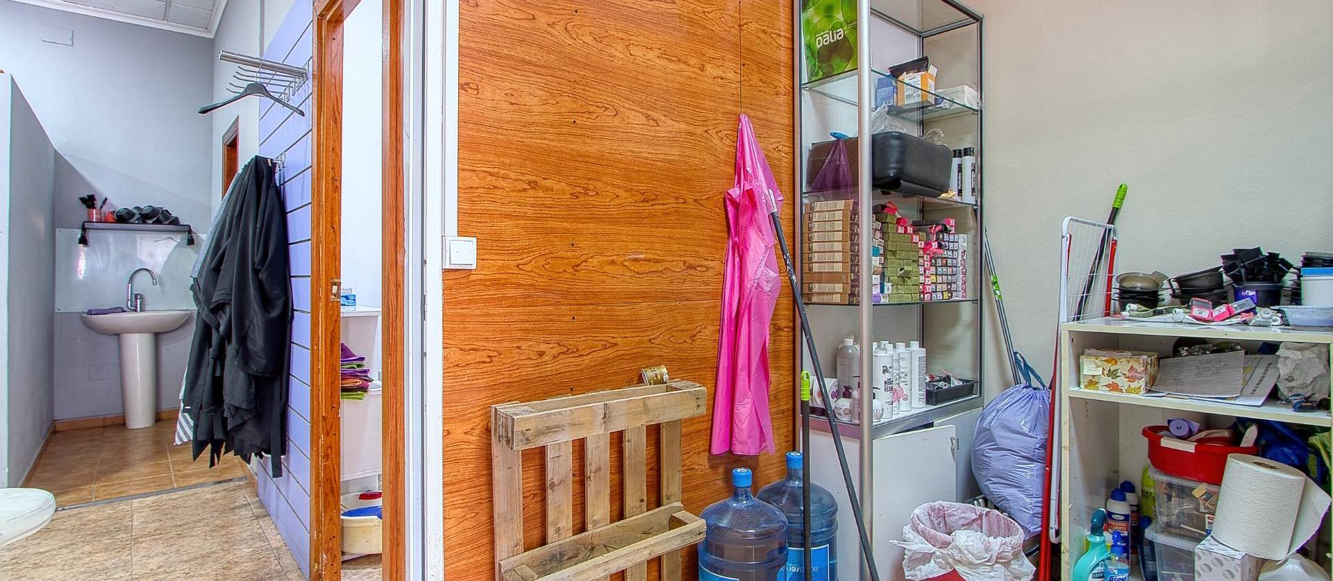 Sale - commercial property - Torrevieja - La Mata