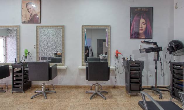 Sale - commercial property - Torrevieja - La Mata