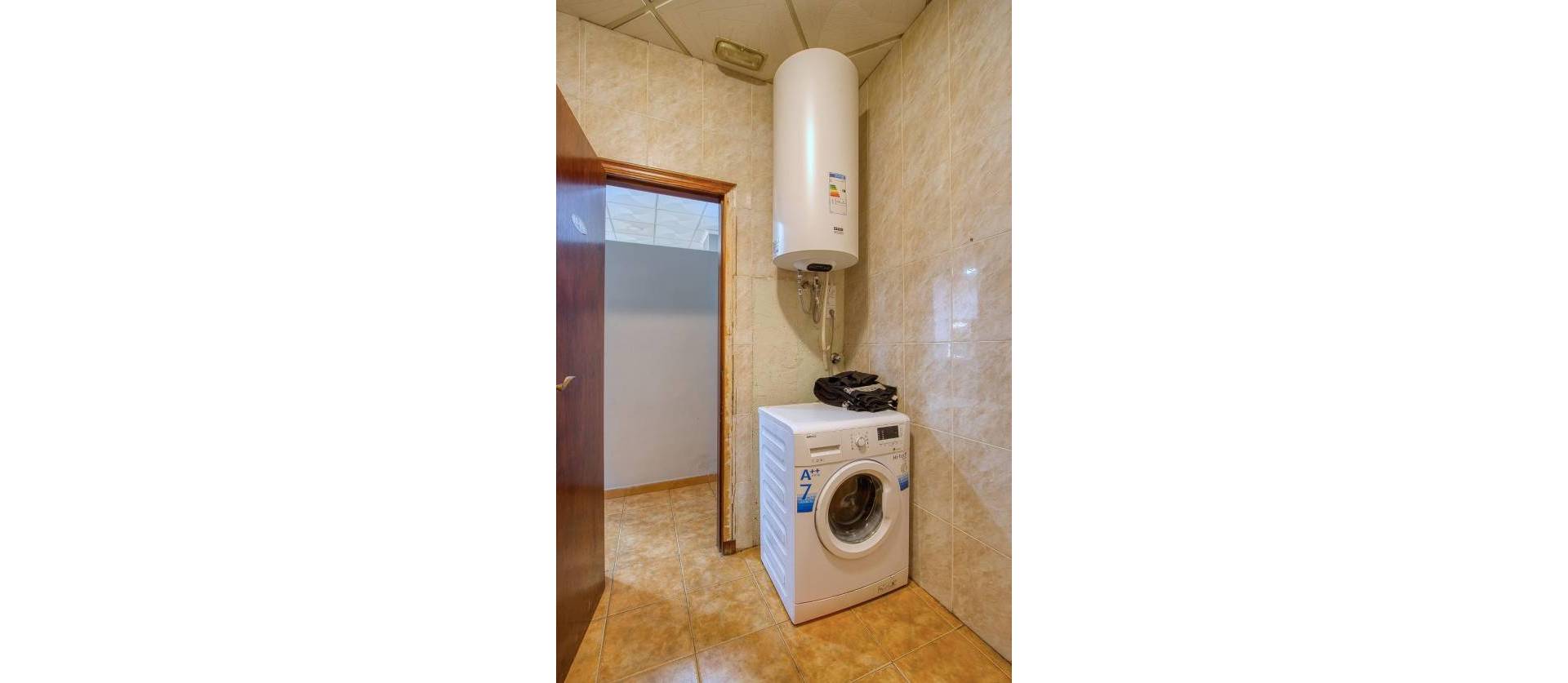 Sale - commercial property - Torrevieja - La Mata