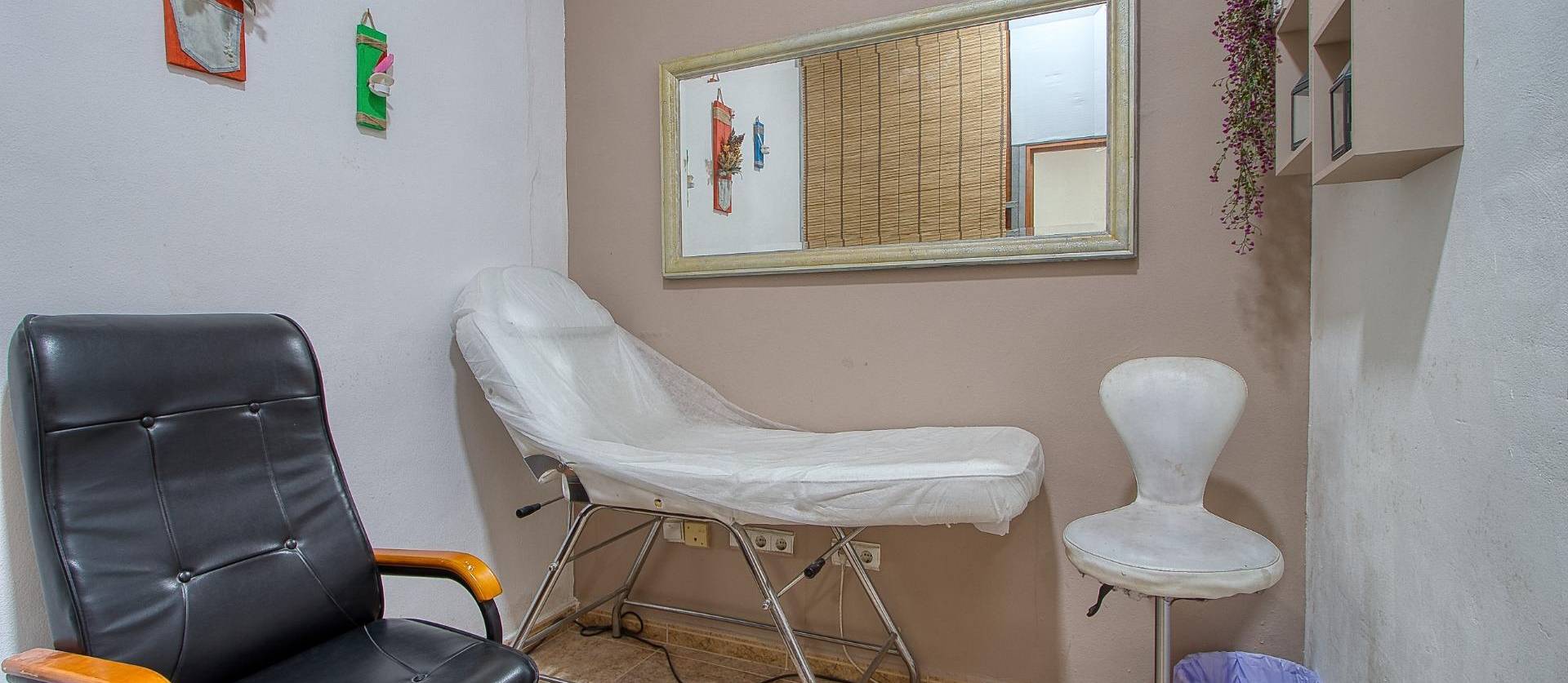 Sale - commercial property - Torrevieja - La Mata