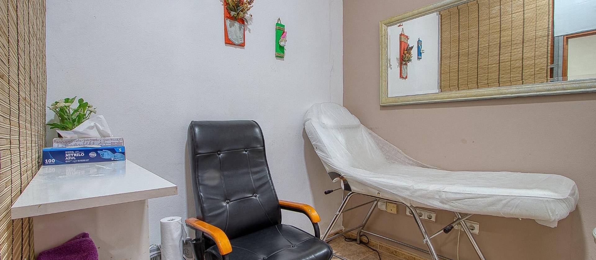 Sale - commercial property - Torrevieja - La Mata