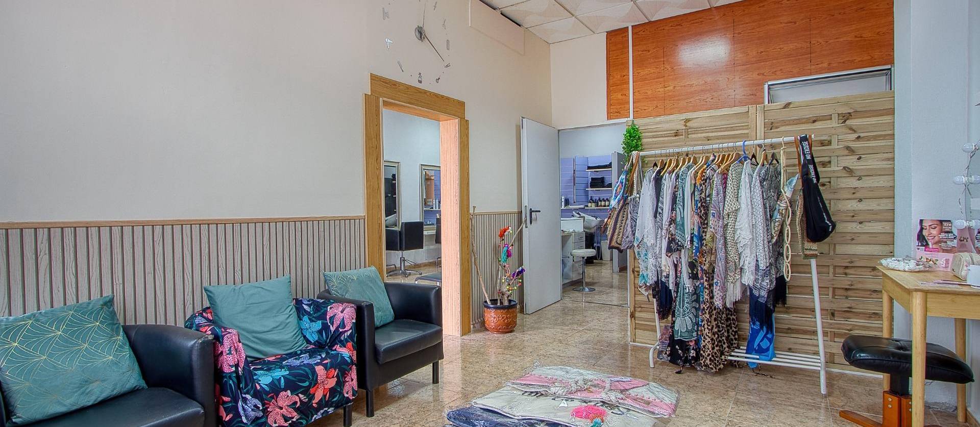 Sale - commercial property - Torrevieja - La Mata