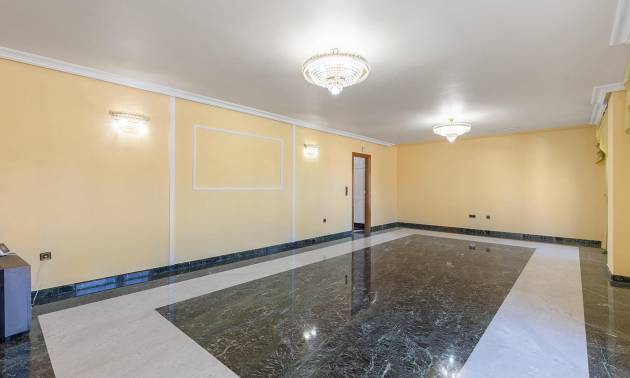 Sale - Villa - Torrevieja - Torreta Florida