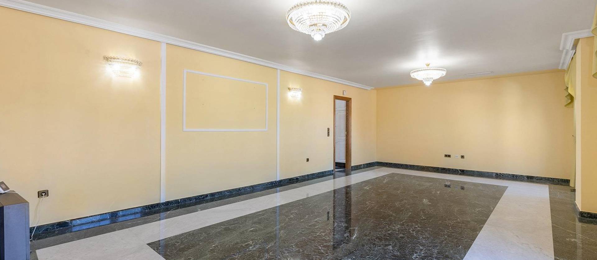 Sale - Villa - Torrevieja - Torreta Florida