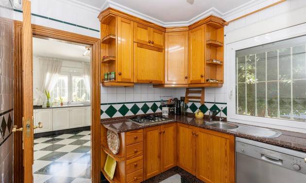 Sale - Villa - Torrevieja - Torreta Florida