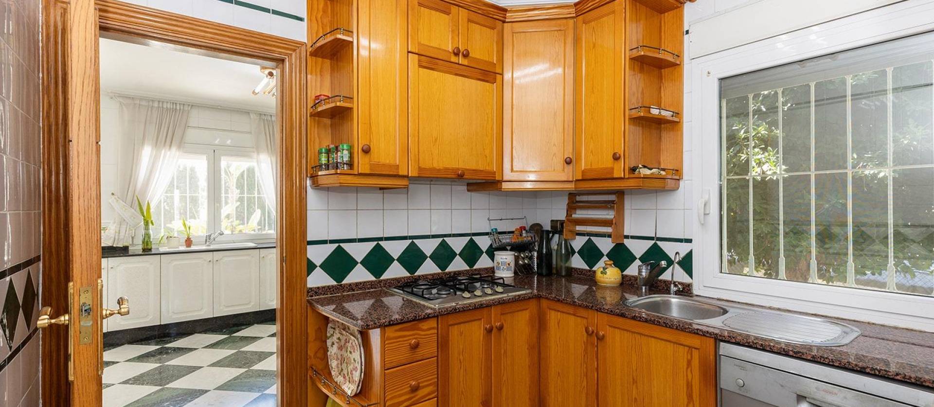 Sale - Villa - Torrevieja - Torreta Florida