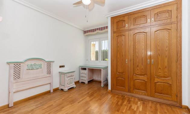 Sale - Villa - Torrevieja - Torreta Florida