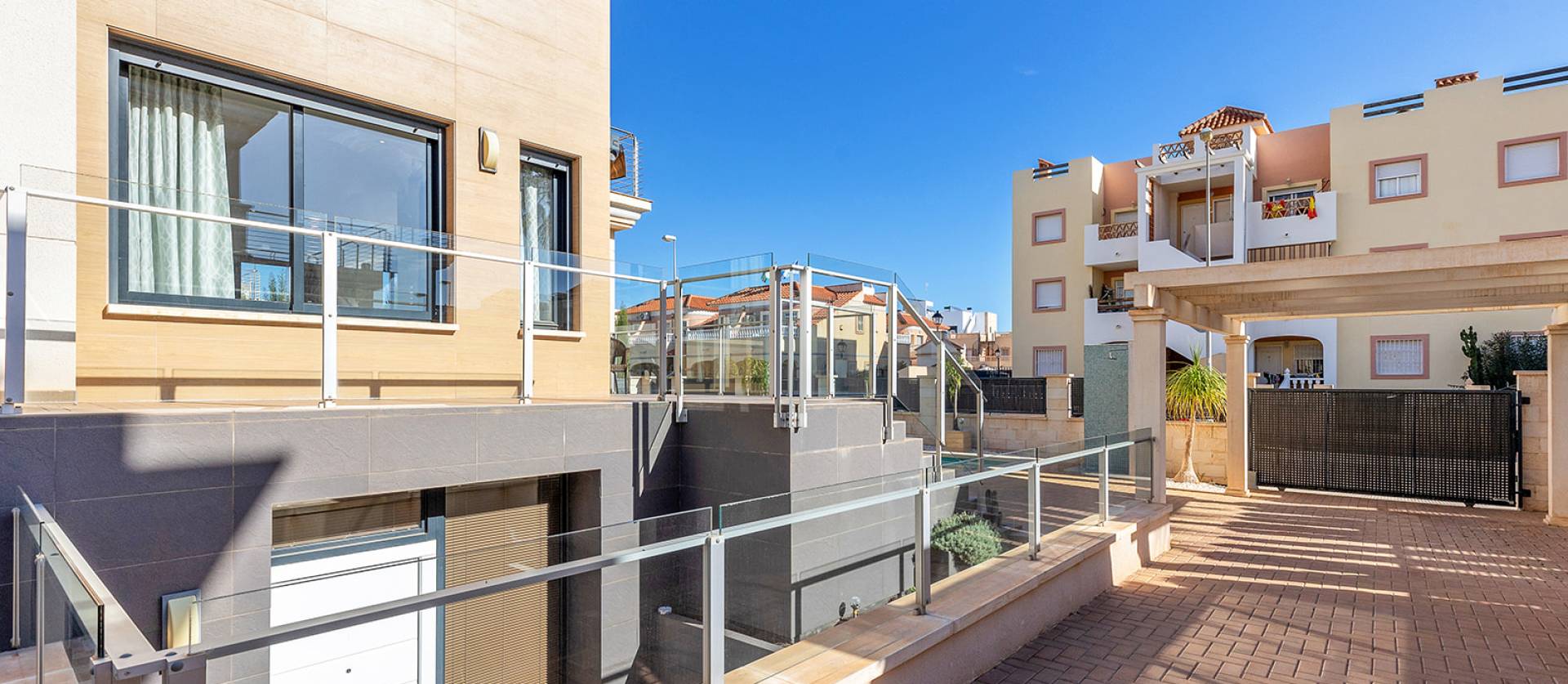 Sale - Villa - Orihuela Costa