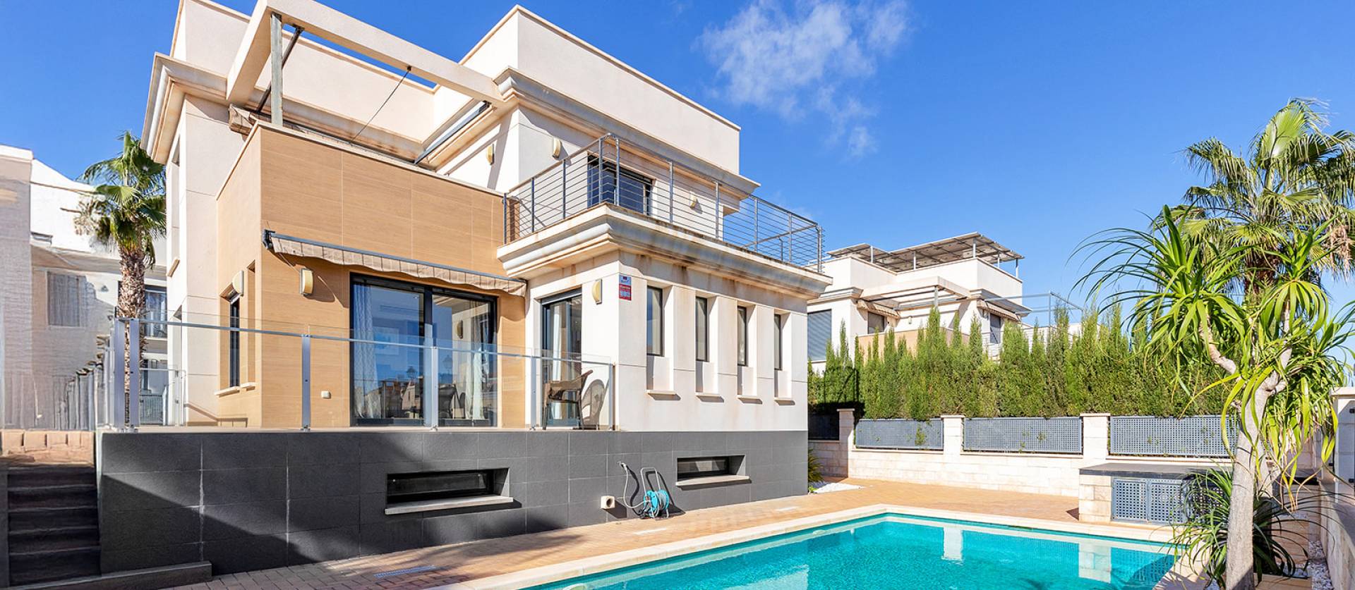 Sale - Villa - Orihuela Costa