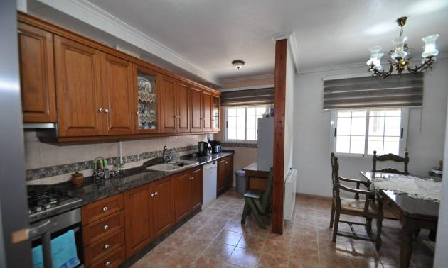 Revente - Maison de ville - Pinoso