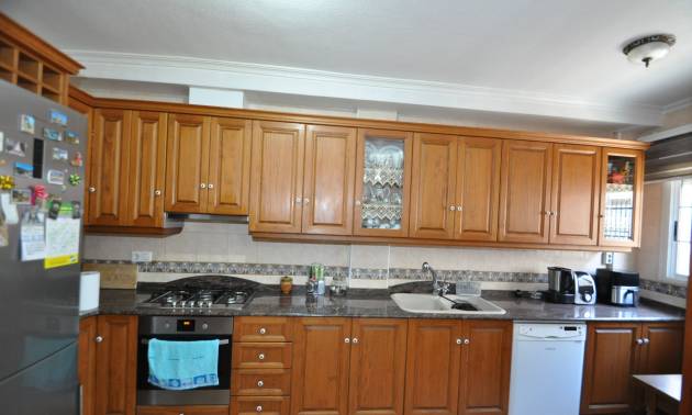 Revente - Maison de ville - Pinoso