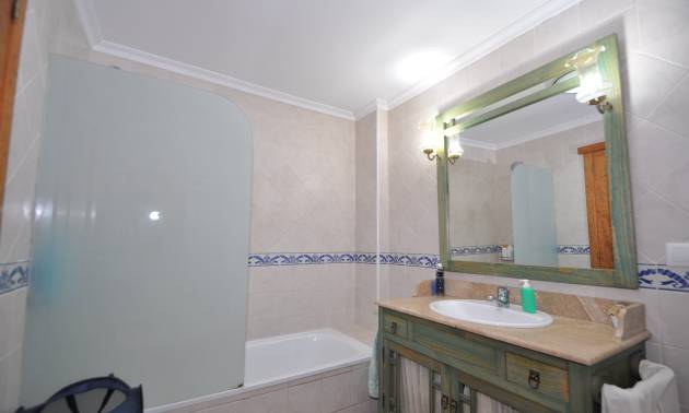 Revente - Maison de ville - Pinoso