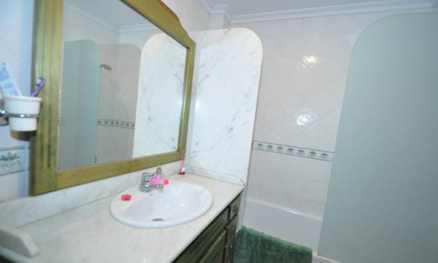 Revente - Maison de ville - Pinoso