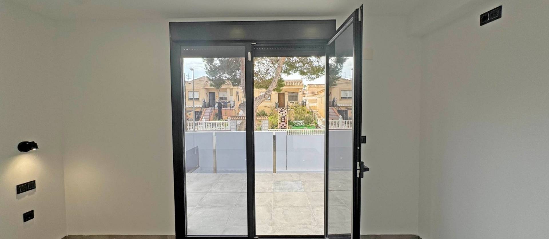 Sale - Villa - Torrevieja - Los Balcones