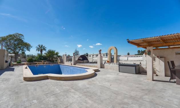 Sale - Country House - Los Montesinos