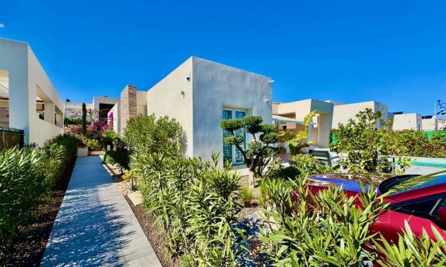 Sale - Villa - La Finca Golf - Algorfa