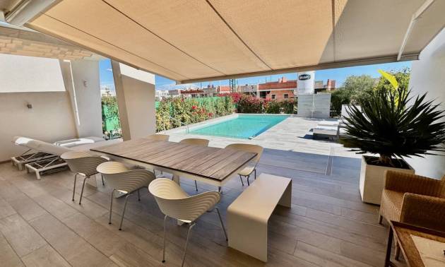 Sale - Villa - La Finca Golf - Algorfa