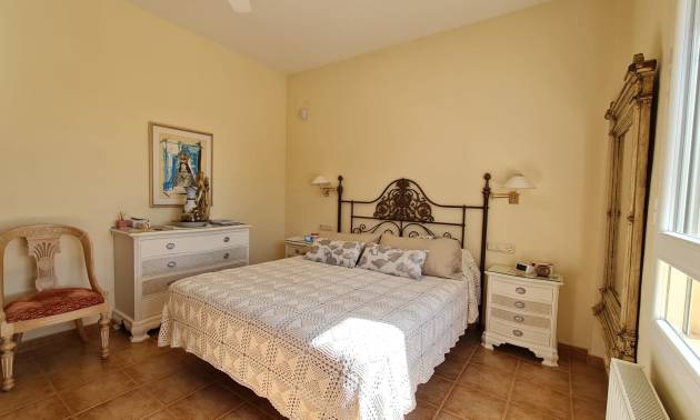 Sale - Villa - Yecla