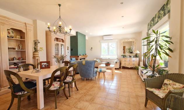 Sale - Villa - Yecla