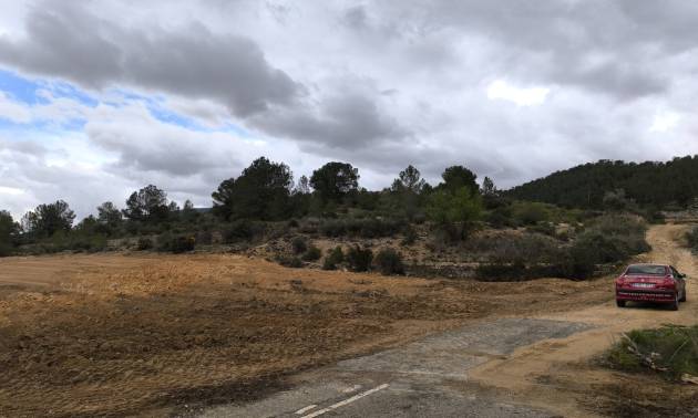 Sale - Land - Chinorlet