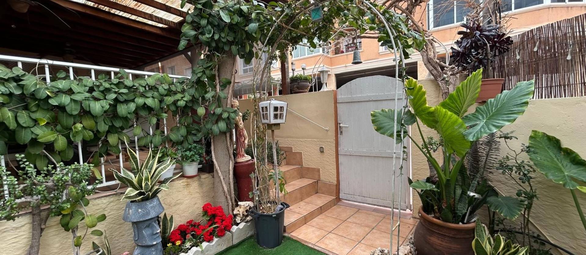 Bestaande woningen - Villa - Los Montesinos