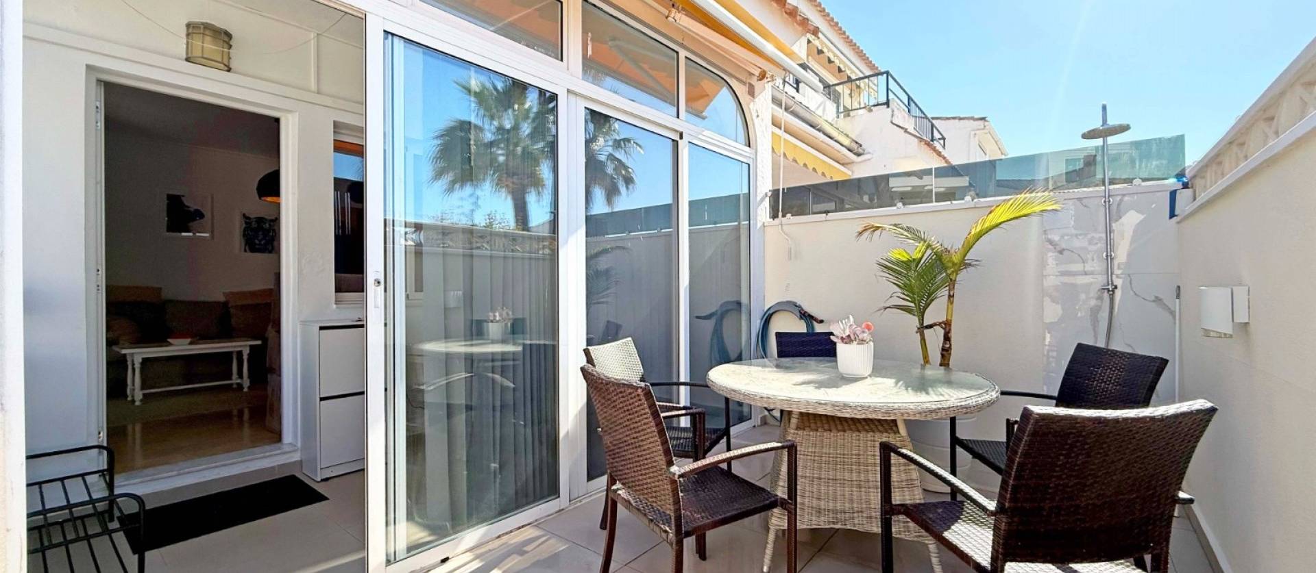 Sale - Bungalow - Torrevieja - La Mata