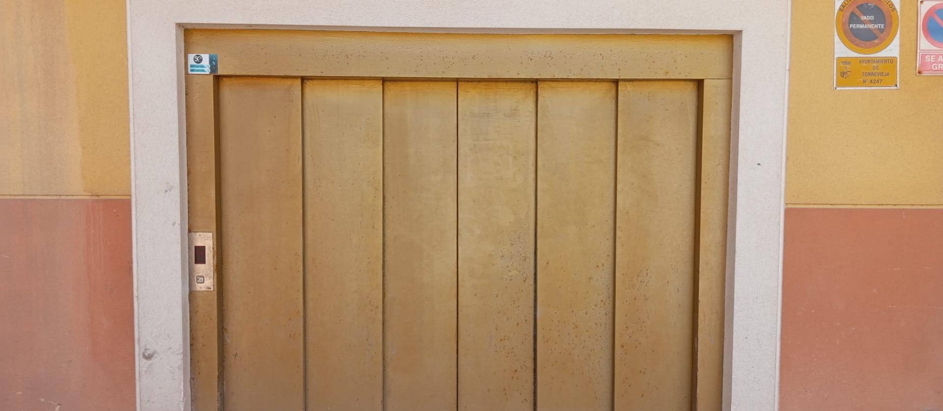 Sale - Commercial - Torrevieja - La Mata