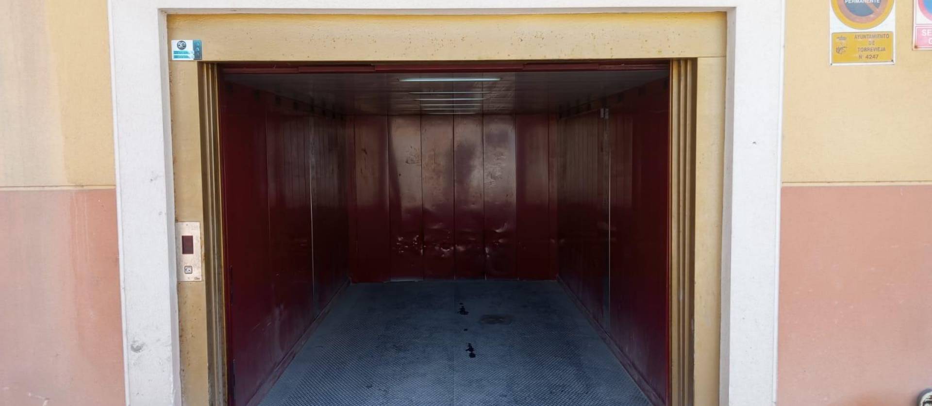 Sale - Commercial - Torrevieja - La Mata