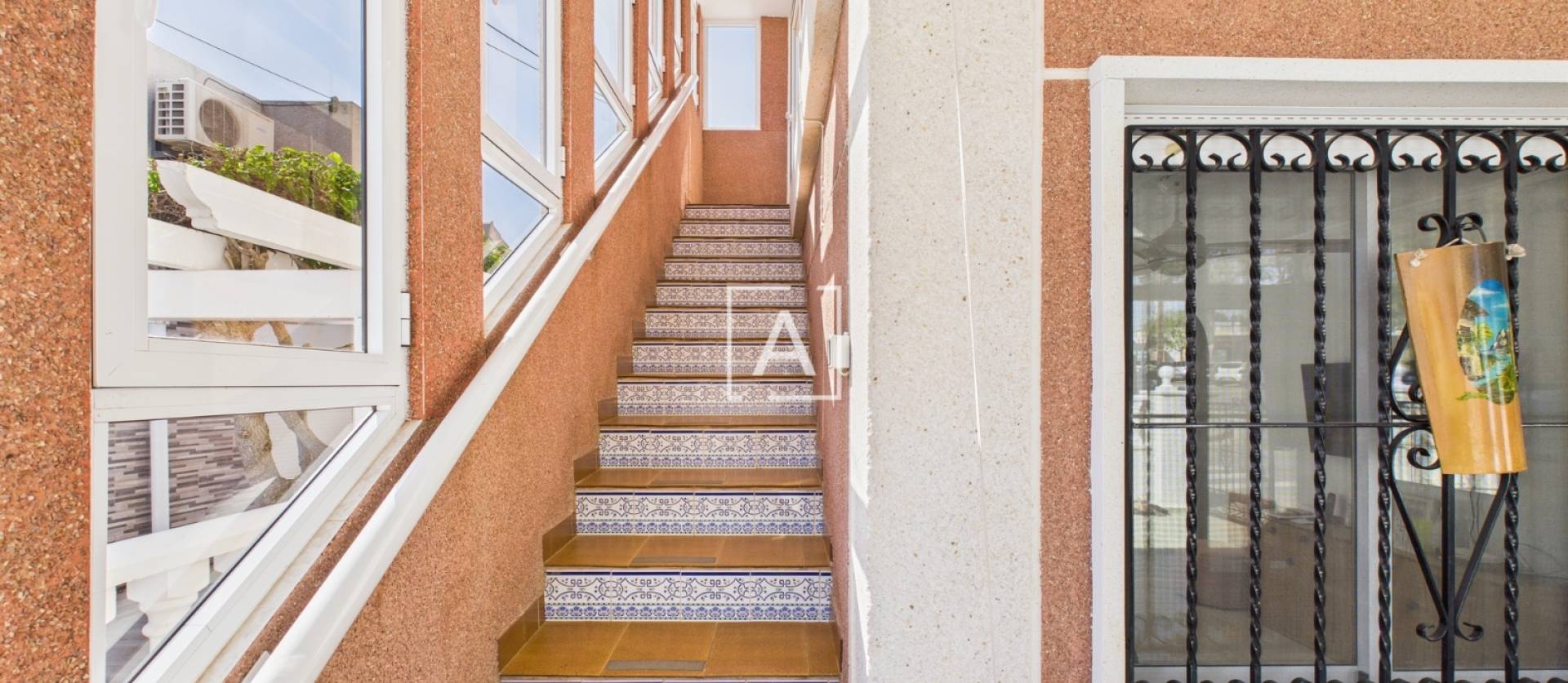 Sale - 4. House - Detached Villa - Pinar de Campoverde