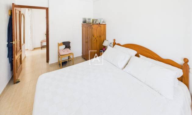 Sale - 4. House - Detached Villa - Pinar de Campoverde