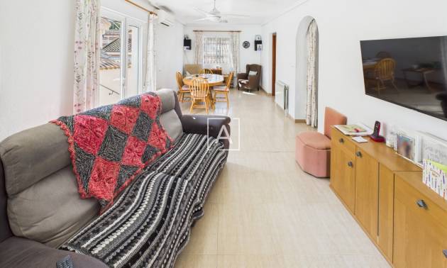 Sale - 4. House - Detached Villa - Pinar de Campoverde