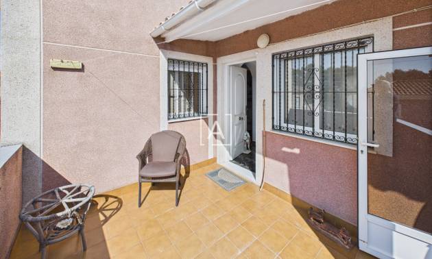 Sale - 4. House - Detached Villa - Pinar de Campoverde
