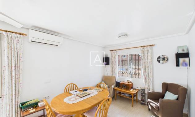 Sale - 4. House - Detached Villa - Pinar de Campoverde