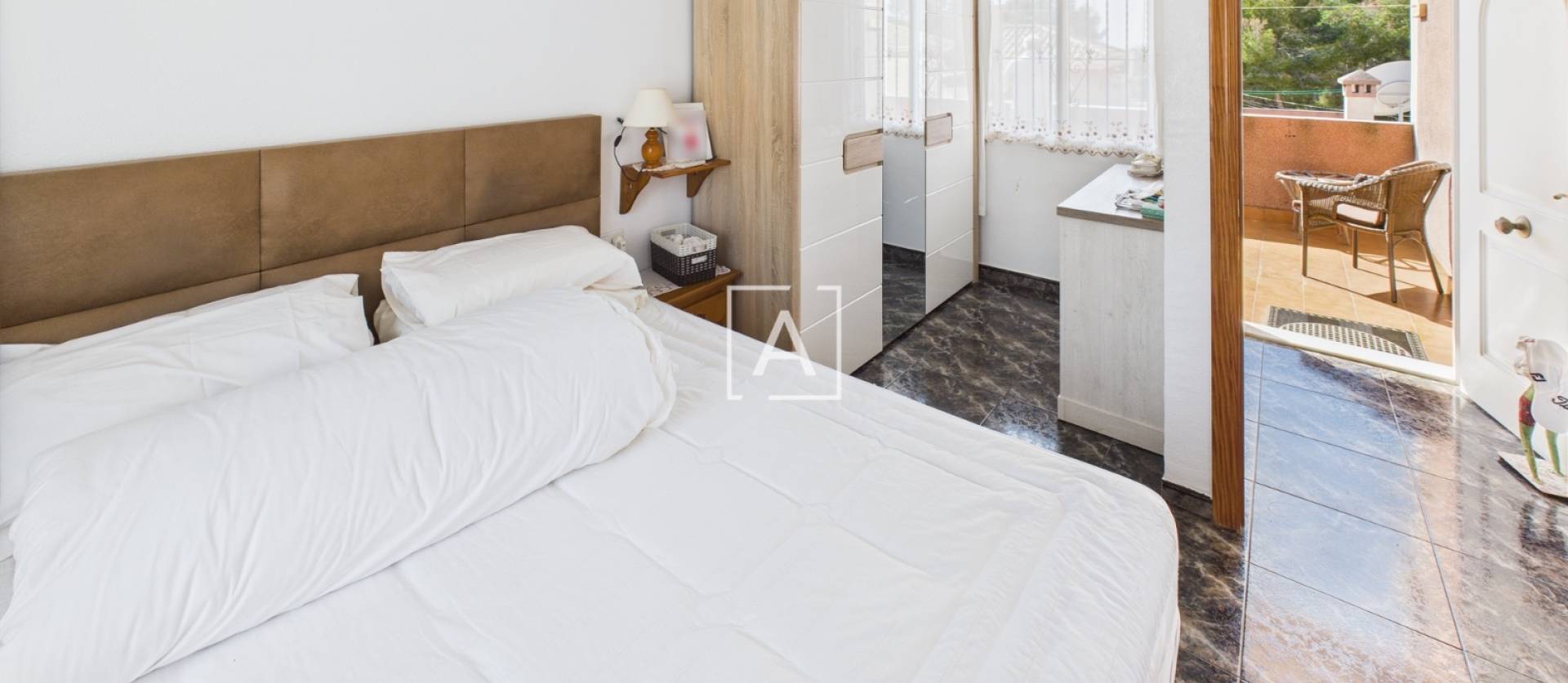 Sale - 4. House - Detached Villa - Pinar de Campoverde