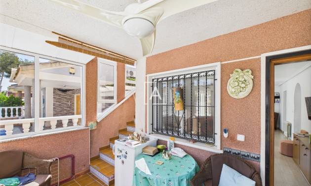 Sale - 4. House - Detached Villa - Pinar de Campoverde