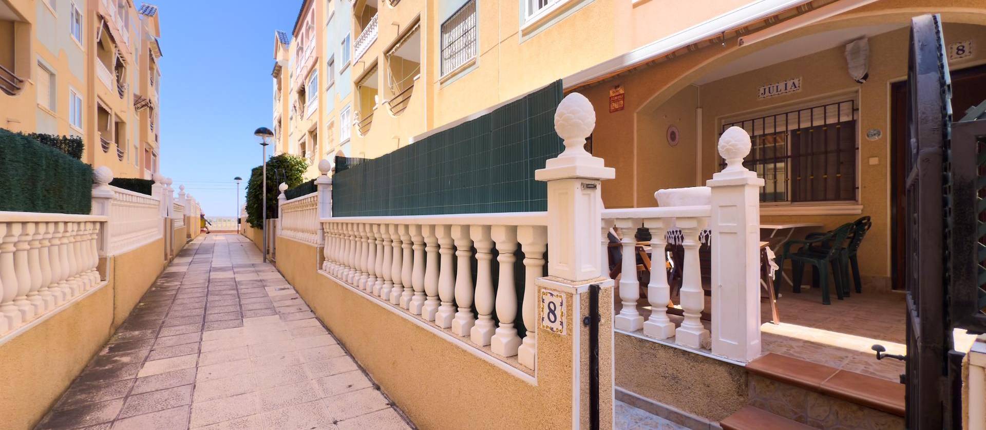 Sale - Ground Floor - Torrevieja - La Mata pueblo