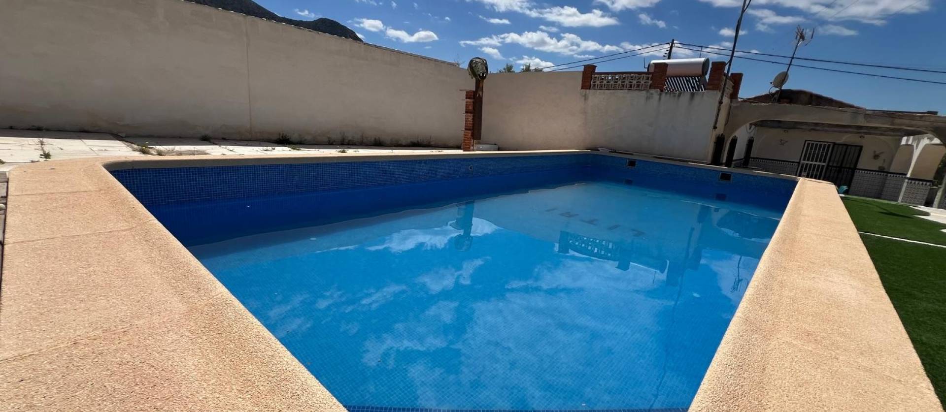 Sale - Country House - Alguena
