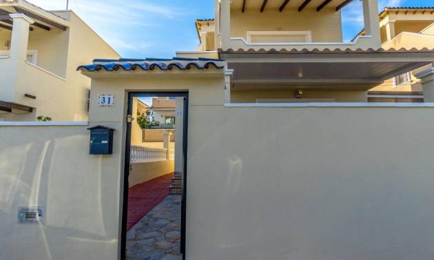 Sale - Villa - Orihuela Costa - Villamartín