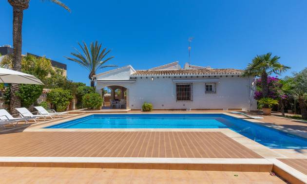 Sale - Villa - Orihuela - Orihuela Costa