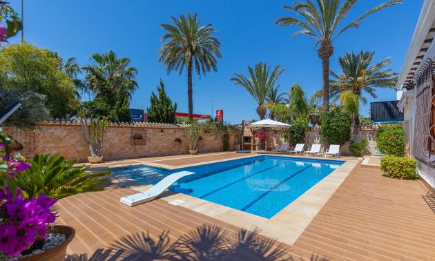 Sale - Villa - Orihuela - Orihuela Costa
