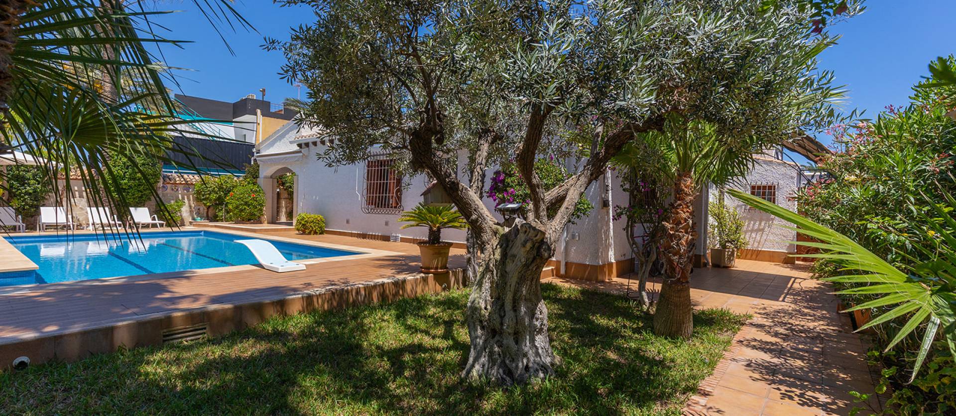 Sale - Villa - Orihuela - Orihuela Costa