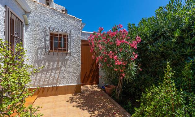 Sale - Villa - Orihuela - Orihuela Costa